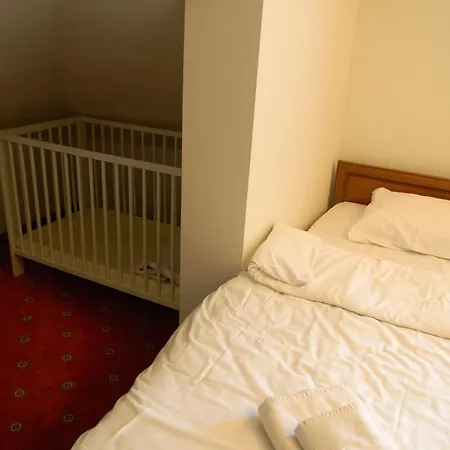 Otel Hotel Rundale