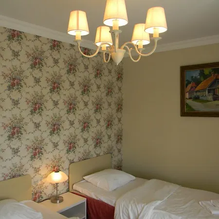 Otel Hotel Rundale