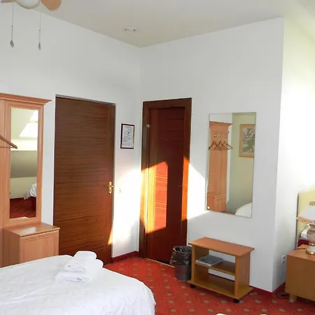 Hotel Rundale Otel Rundāle